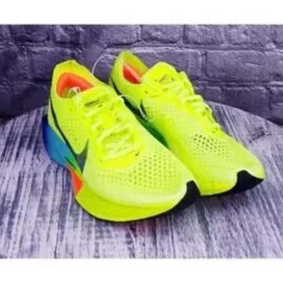 Nike ZoomX Vaporfly Next% 3 Volt/Scream Green/Barely Volt/Black Women 6 New - Picture 1 of 7